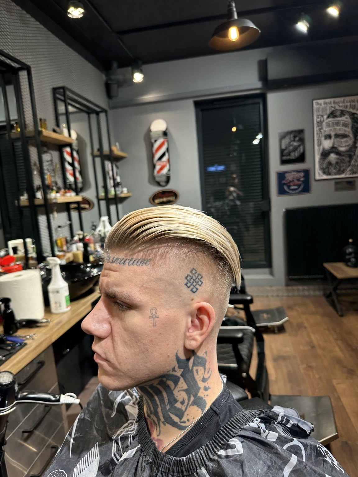 Męskie strzyżenie i stylizacja — praca Stylowego Brodacza, 5